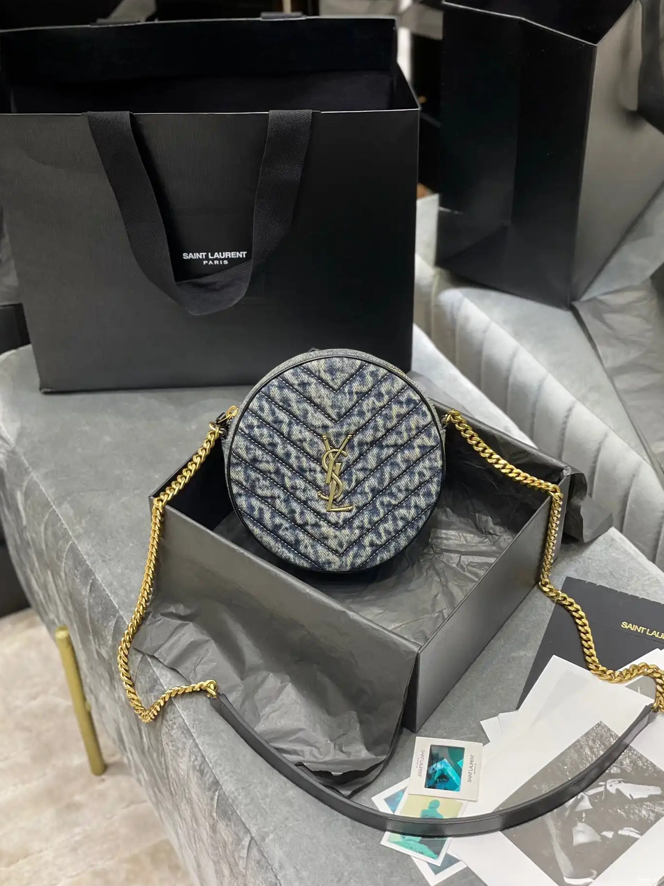 ROUND VINYLE BAG CAMERA YSL 0625